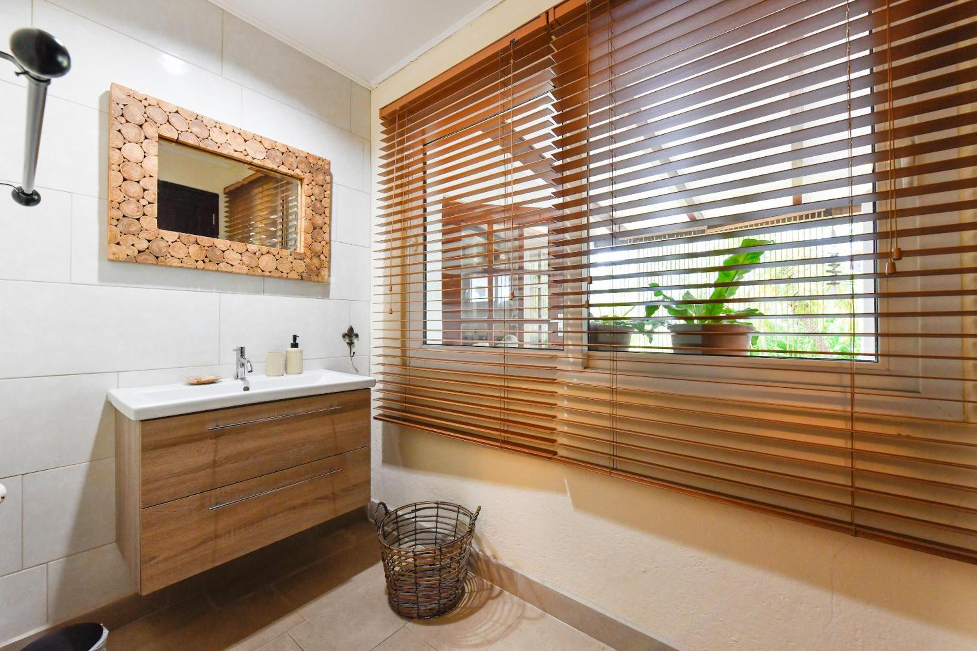Brisas Studio Apartments (Adults Only) Palm Beach Extérieur photo