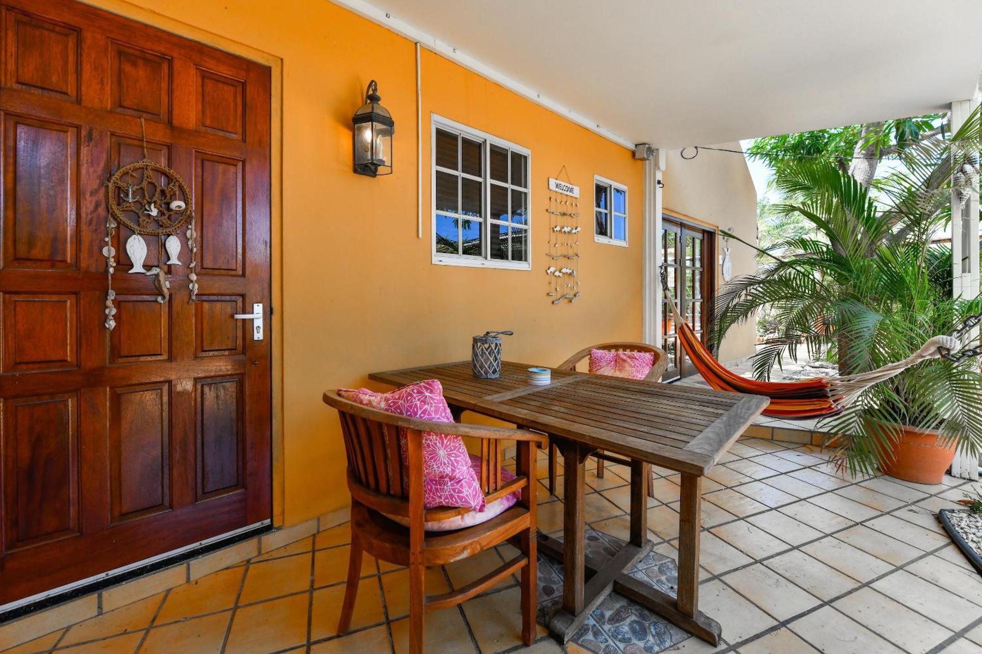 Brisas Studio Apartments (Adults Only) Palm Beach Extérieur photo