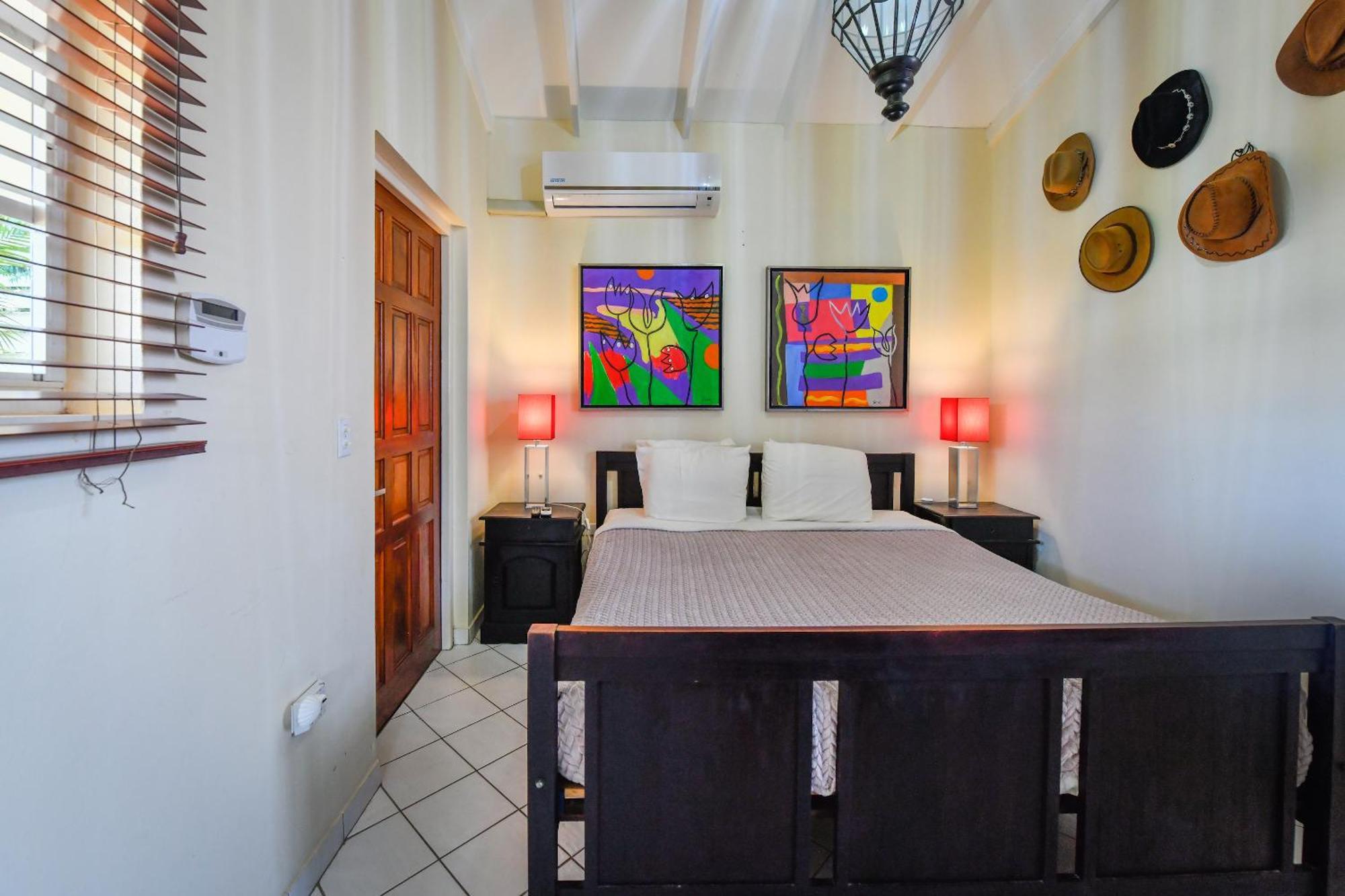 Brisas Studio Apartments (Adults Only) Palm Beach Extérieur photo