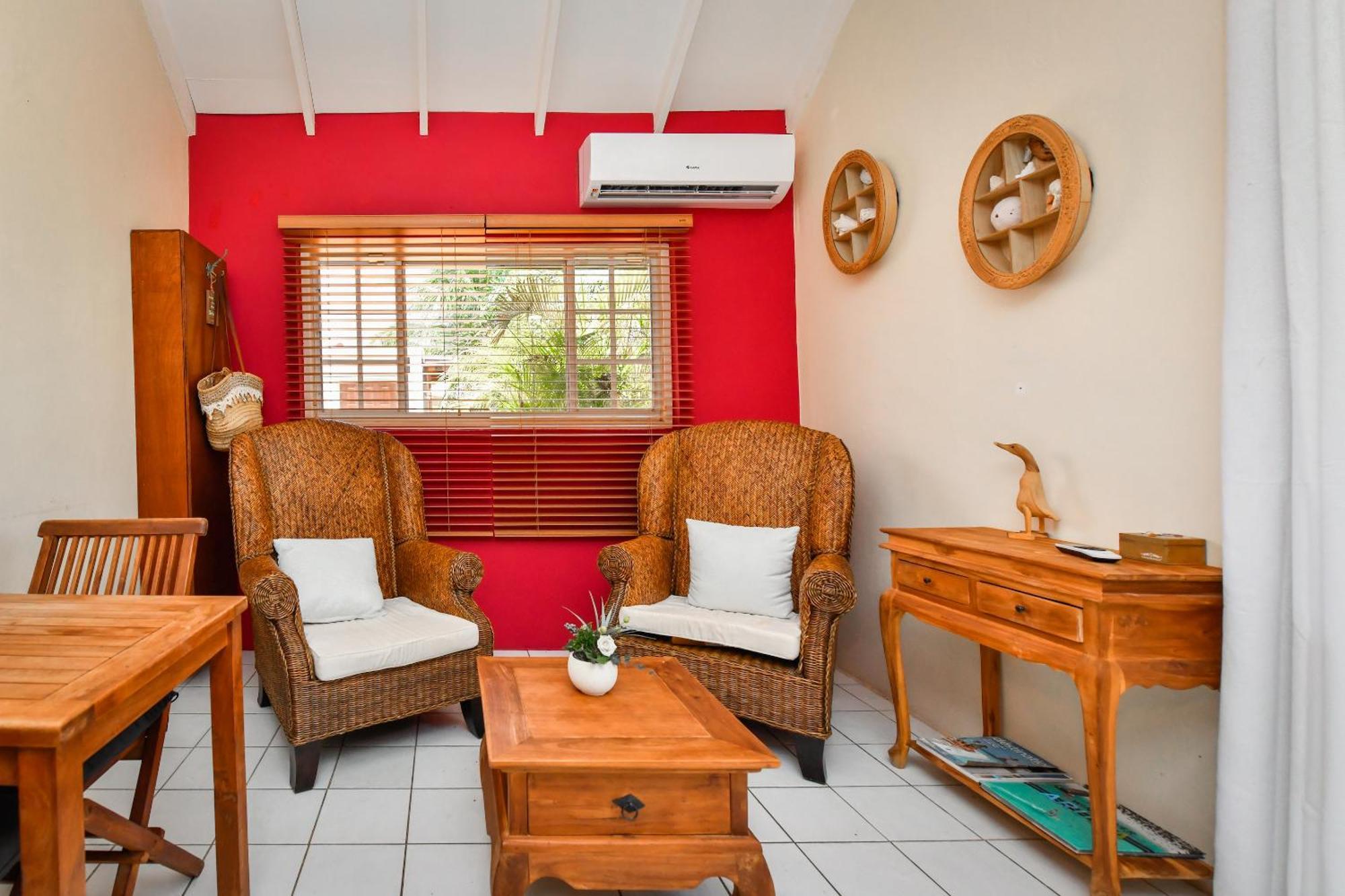 Brisas Studio Apartments (Adults Only) Palm Beach Extérieur photo