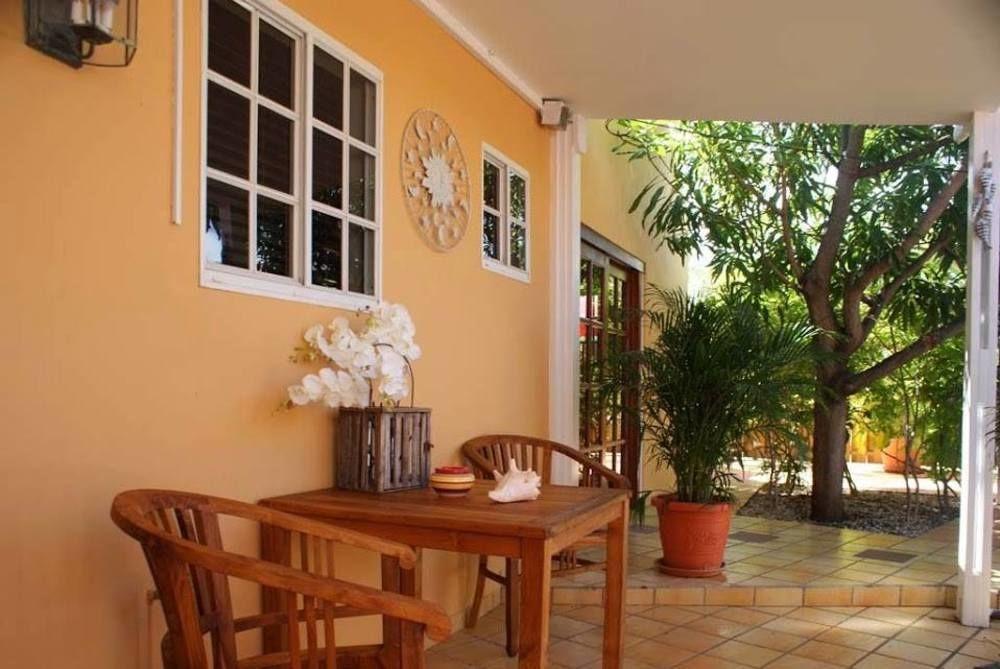 Brisas Studio Apartments (Adults Only) Palm Beach Extérieur photo